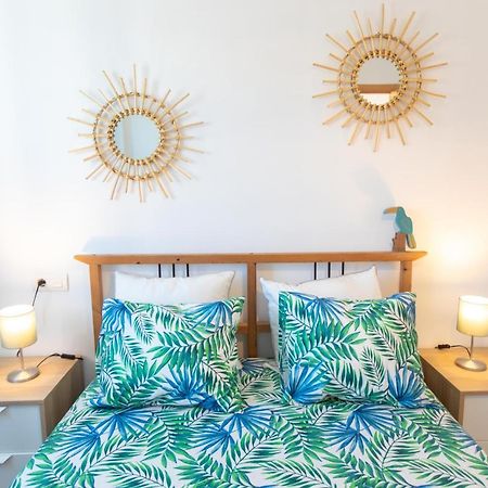 מאלגה Holidays By The Sea Apartments מראה חיצוני תמונה