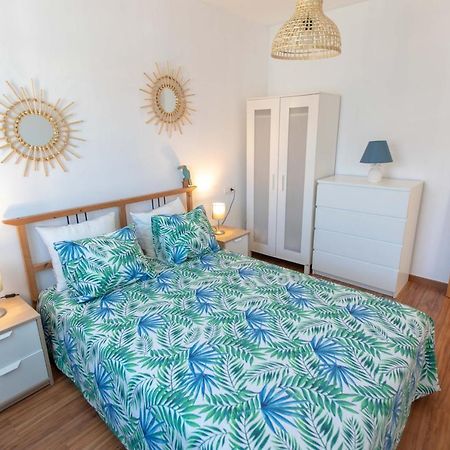 מאלגה Holidays By The Sea Apartments מראה חיצוני תמונה