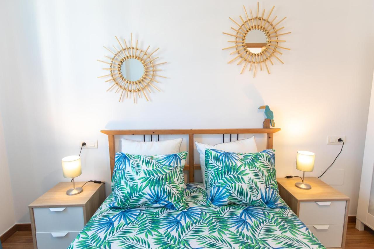 מאלגה Holidays By The Sea Apartments מראה חיצוני תמונה