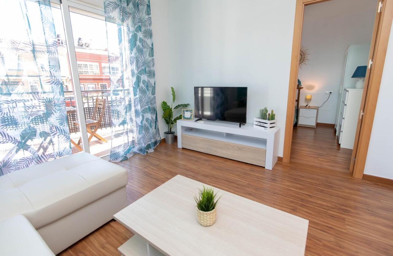 מאלגה Holidays By The Sea Apartments מראה חיצוני תמונה