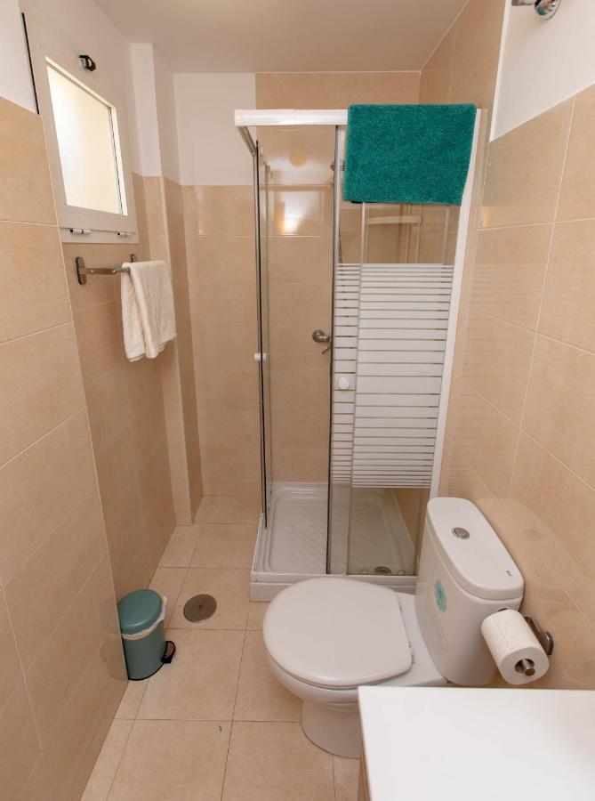 מאלגה Holidays By The Sea Apartments מראה חיצוני תמונה