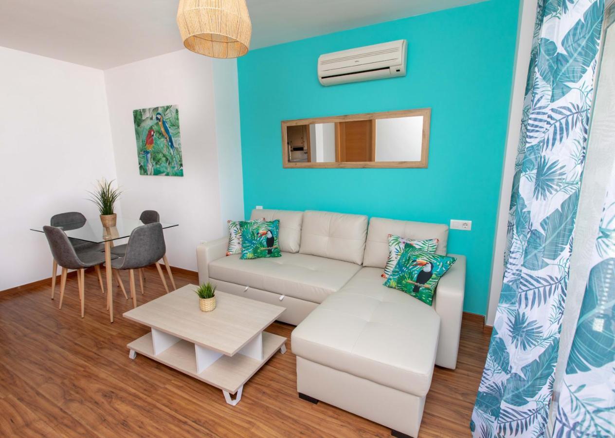 מאלגה Holidays By The Sea Apartments מראה חיצוני תמונה