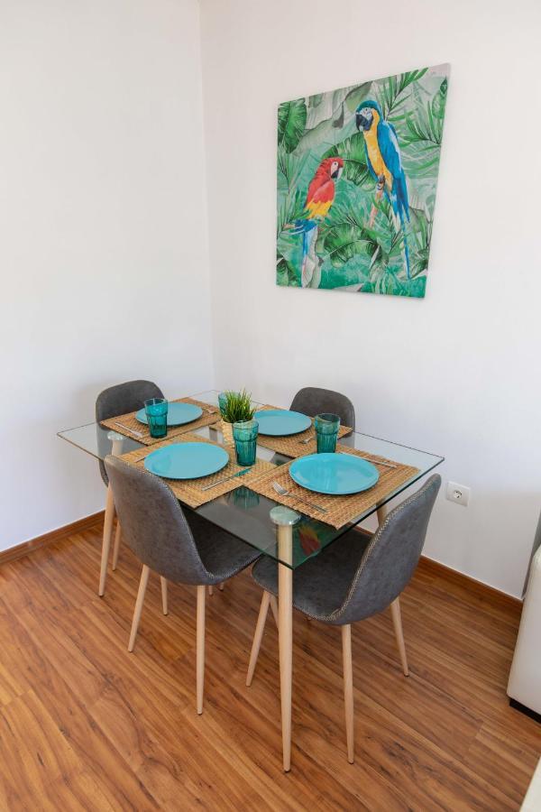 מאלגה Holidays By The Sea Apartments מראה חיצוני תמונה
